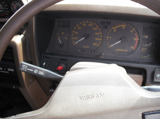 nissan รุ่น safari กระบะหัวเดียว ทะเบียน พร้อมชุดโอน  ติดต่อมาที่ 0816654579