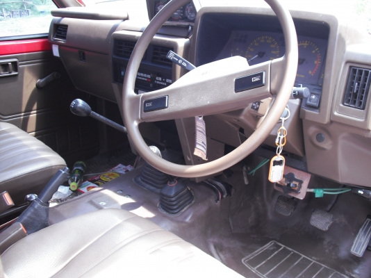 nissan รุ่น safari กระบะหัวเดียว ทะเบียน พร้อมชุดโอน  ติดต่อมาที่ 0816654579