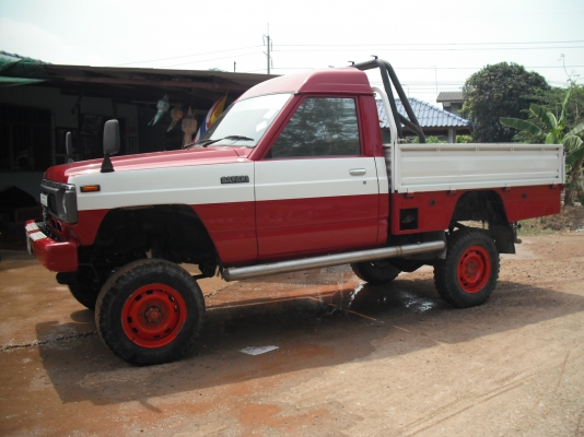 nissan รุ่น safari กระบะหัวเดียว ทะเบียน พร้อมชุดโอน  ติดต่อมาที่ 0816654579