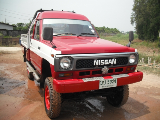nissan รุ่น safari กระบะหัวเดียว ทะเบียน พร้อมชุดโอน  ติดต่อมาที่ 0816654579