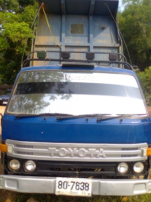 ขายรถหกล้อดั้มโตโยต้าทางหลวง