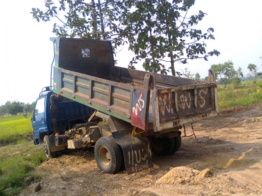 ขายรถหกล้อดั้มโตโยต้าทางหลวง