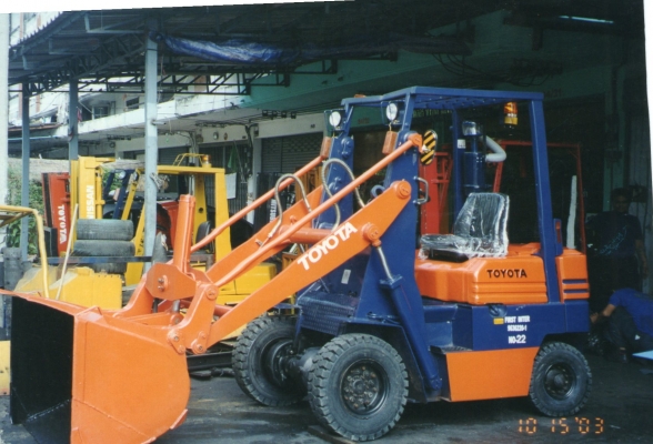 ศูนย์รวมบริการครบวงจรForklift อะไหล่ ซ่อม เช่า ซื้อ ขาย (สด-ผ่อน)รถยกฟอร์คลิฟต์ forklift  ปทุมธานี