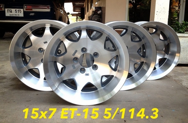ขายล้อแม็ก Enkei ขอบ 15x7.5 ออฟ-15 ใส่ 6 รูกระบะ ลายตัว H ออฟลึกๆ สภาพสวยมาก *7900 บาทครับ ขายล้อแม็ก Enkei ขอบ 15x7.5 ออฟ-15 ใส่ 6 รูกระบะ ลายตัว H ออฟลึกๆ สภาพสวยมาก *7900 บาทครับ