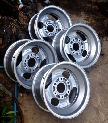 ขายล้อแม็ก Enkei ขอบ 15x7.5 ออฟ-15 ใส่ 6 รูกระบะ ลายตัว H ออฟลึกๆ สภาพสวยมาก *7900 บาทครับ ขายล้อแม็ก Enkei ขอบ 15x7.5 ออฟ-15 ใส่ 6 รูกระบะ ลายตัว H ออฟลึกๆ สภาพสวยมาก *7900 บาทครับ