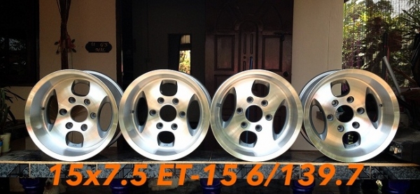 ขายล้อแม็ก Enkei ขอบ 15x7.5 ออฟ-15 ใส่ 6 รูกระบะ ลายตัว H ออฟลึกๆ สภาพสวยมาก *7900 บาทครับ ขายล้อแม็ก Enkei ขอบ 15x7.5 ออฟ-15 ใส่ 6 รูกระบะ ลายตัว H ออฟลึกๆ สภาพสวยมาก *7900 บาทครับ