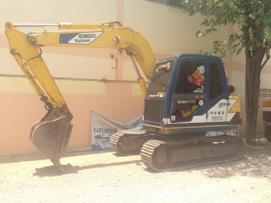 ขาย รถแบ็คโฮ KOBELCO SK60 MARKIII ราคา 690,000 บาท สภาพสวยพร้อมใช้งาน