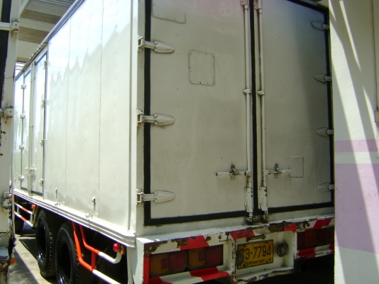 ขายรถ10ล้อเพลาเดียว สิงไฮเทค 195 แรง ตู้แห้งสี่บาน ปี96หนึ่งคัน อีกคันปี93 เครื่ิองดี คัชชีสวย สภาพพร้อมใช้งาน รถมี2คันเดียวลงรูปเพิ่มให้อีก