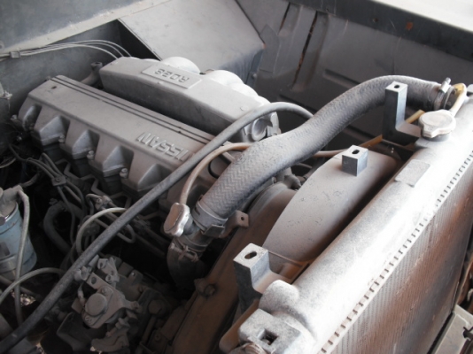 nissan patol g 60 เครื่อง rd 28 3 เกียร์  กระบะลอยทะเบียนไม่ขาด  ติดต่อมาที่ 0816654579