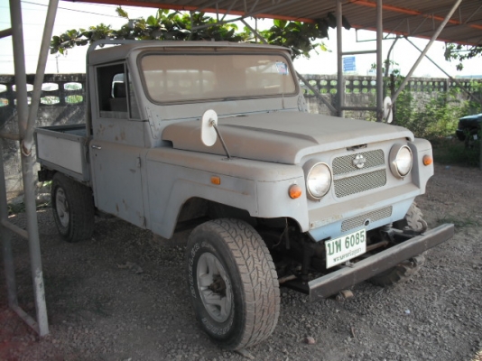 nissan patol g 60 เครื่อง rd 28 3 เกียร์  กระบะลอยทะเบียนไม่ขาด  ติดต่อมาที่ 0816654579