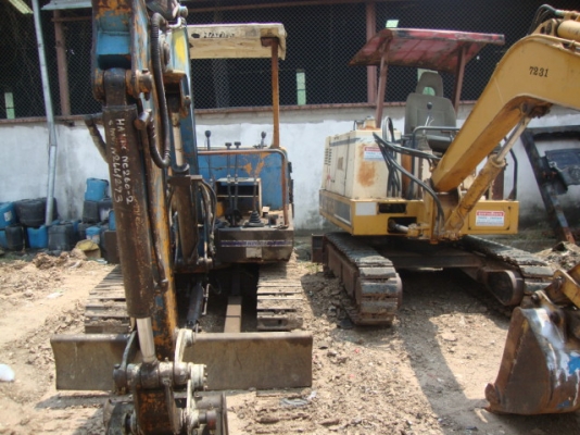 ขายรถแบคโฮKomatsu 28uu  Hitachi 120 ราคา490,000บาท มี3คัน ชั่วโมง Mistsu MS035, Kubota KH-50,Hanix N2602 นำเข้าจากญี่ปุ่นมีอินวอล์ย