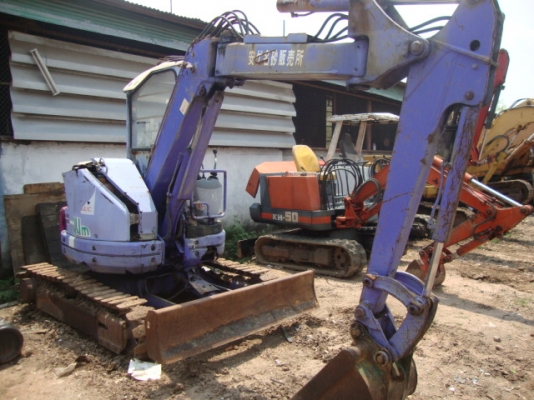 ขายรถแบคโฮKomatsu 28uu  Hitachi 120 ราคา490,000บาท มี3คัน ชั่วโมง Mistsu MS035, Kubota KH-50,Hanix N2602 นำเข้าจากญี่ปุ่นมีอินวอล์ย
