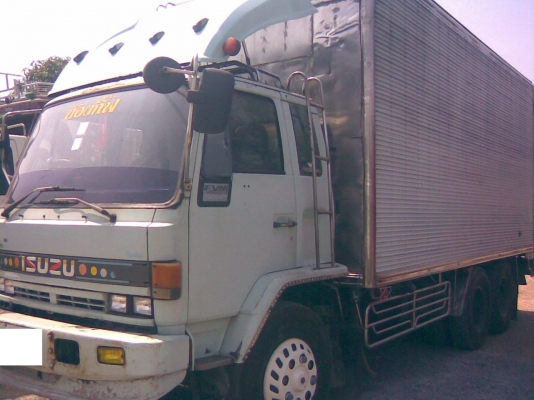 10 ล้อ นางฟ้า ISUZU FVM 195 แรงม้า *ตู้เปียก* 6.20 ม. * รถสวยเดิม ๆ รถห้างแท้ ๆ * 10 ล้อ นางฟ้า ISUZU FVM 195 แรงม้า *ตู้เปียก* 6.20 ม. * รถสวยเดิม ๆ รถห้างแท้ ๆ *