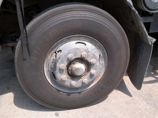 @@___10ล้อ NISSAN UD เพลาเดียวตู้แห้ง 10 บาน___@@