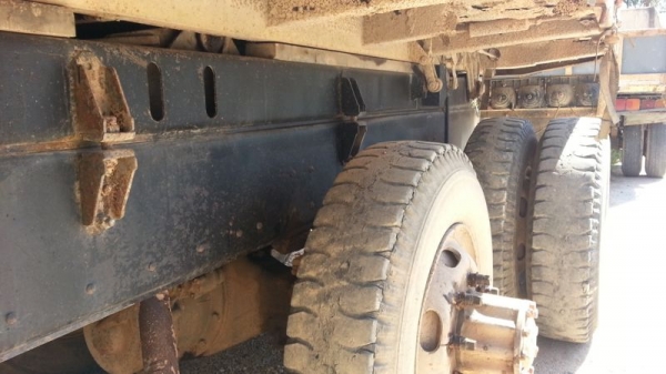 รถอิซูซุ 10 ล้อดั๊ม 210 แรงม้า ( ขายตามสภาพ ) สนใจติดต่อ 081 - 6079515 รถอิซูซุ 10 ล้อดั๊ม 210 แรงม้า ( ขายตามสภาพ ) สนใจติดต่อ 081 - 6079515