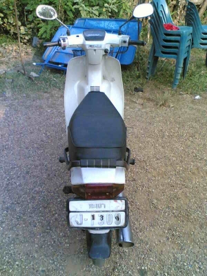 ขายดรีมคุรุสภา(ขาว)เล่มทะเบียนพร้อมชุดโอนเครื่องดีมากอะไหล่เดิมๆติดรถ