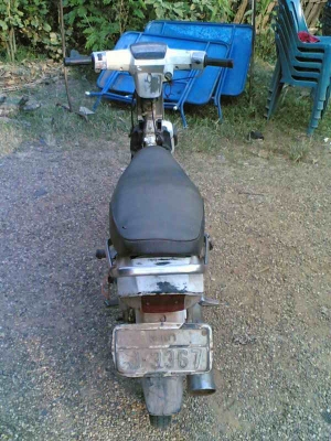 ขายดรีมคุรุสภา(ขาว)เครื่องดีพอใช้อะไหล่เดิม Noเล่มออกใบซื้อขายให้