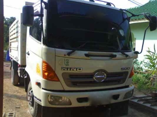 รถฮีโน่ 6 ล้อดั๊ม 175 แรงม้า ปี 51 ( ปลายปี ) รถวิ่ง 100000 กว่า กม. สนใจติดต่อ 081 - 6079515 รถฮีโน่ 6 ล้อดั๊ม 175 แรงม้า ปี 51 ( ปลายปี ) รถวิ่ง 100000 กว่า กม. สนใจติดต่อ 081 - 6079515