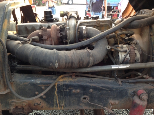 ขาย10ล้อดั้มF18เครื่อง 220แรงม้า ขาย10ล้อดั้มF18เครื่อง 220แรงม้า