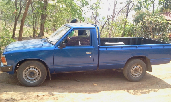 ขายรถกะบะนิสัน