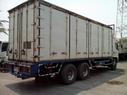 10ล้อเพลาเดียวHINOเมกก้าตู้บรรทุก10ประตู 10ล้อเพลาเดียวHINOเมกก้าตู้บรรทุก10ประตู