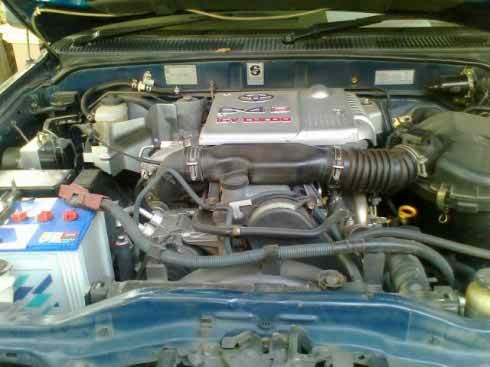 กระบะ TOYOTA HILUX TIGER   4 ปะตู  เครื่อง 2500  ระบบไฟฟ้า  เครื่องดี  ยางดี  จดทะเบียนปี  2546