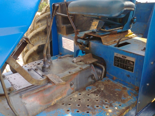 ขายรถไถ FORD ฟอร์ด 6640 Newholland