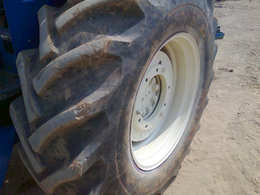 ขายรถไถ FORD ฟอร์ด 6640 Newholland