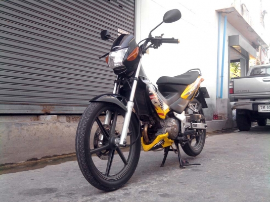 ขออนุญาติขาย Honda Sonic 125 CC. มือเดียว สีเหลืองดำ ล้อแม็ก