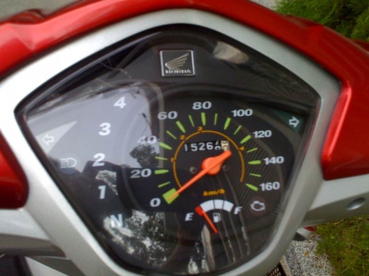 เวฟ 110i หัวฉีดมือแรก (สตาร์ทมือ)