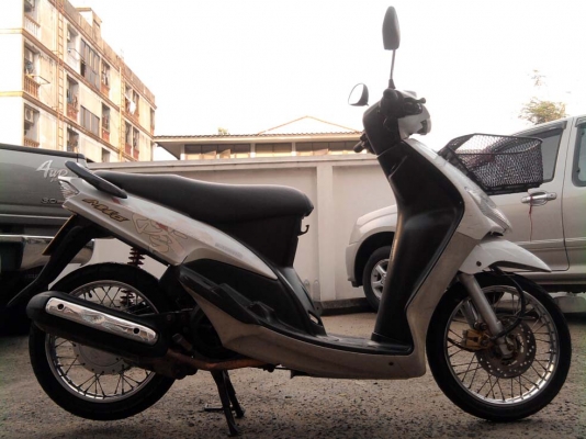 ขออนุญาติขาย  YAMAHA MIO 115 cc. มือเดียว ลายจีน สีขาวมุก