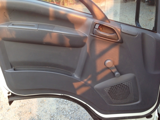 ลดกระหน่ำ!!!ขายรถ4ล้อISUZU NLR 130 ปี53 ป้ายใหญ่ ติดเวลา