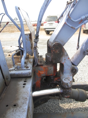 สภาพ 80 \% IHI IS-35FX  เก่านอก เอวแน่น ปั็มแรง สภาพพร้อมใช้ สุดๆเอาไปแบ่งกันใช้ได้เลยครับ   น้องร็อค จัดหั้ย สนใจโทร สอบถามได้ 081-8535656