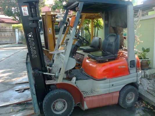 ขาย โฟคลิฟ 2 คัน ขนาด 1.5 ตัน ( มี 2 คัน )