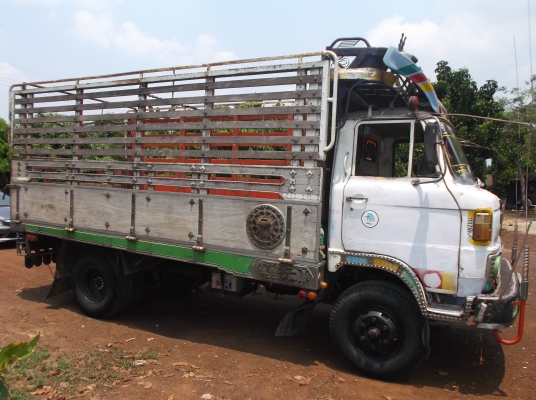 หกล้อ  HINO KM  310  มาแล้วคร้าบบบบบ!!