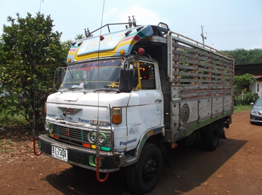 หกล้อ  HINO KM  310  มาแล้วคร้าบบบบบ!!