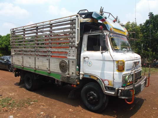 หกล้อ  HINO KM  310  มาแล้วคร้าบบบบบ!!