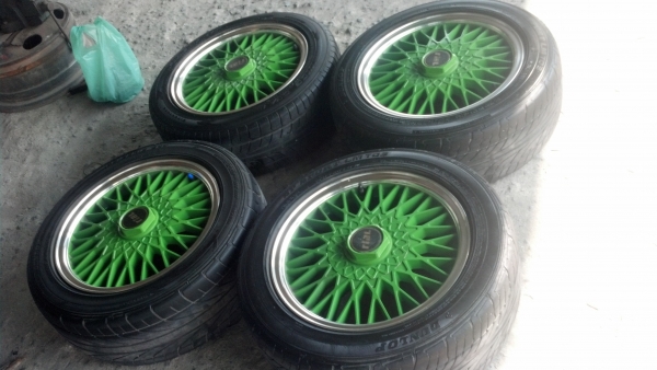 แม็กรีลเยอรมันขอบ15 ทำสีใหม่ ขอบเงา พร้อมยาง แม็กรีลเยอรมันขอบ15 ทำสีใหม่ ขอบเงา พร้อมยาง