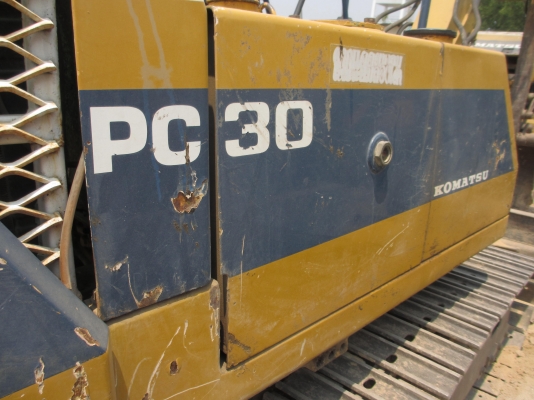 KOMATSU PC30-6  เก่าไทย เอวแน่น ปั็มแรง สภาพพร้อมใช้ สุดๆเอาไปแบ่งกันใช้ได้เลยครับ   น้องร็อค จัดหั้ย สนใจโทร สอบถามได้ 081-8535656