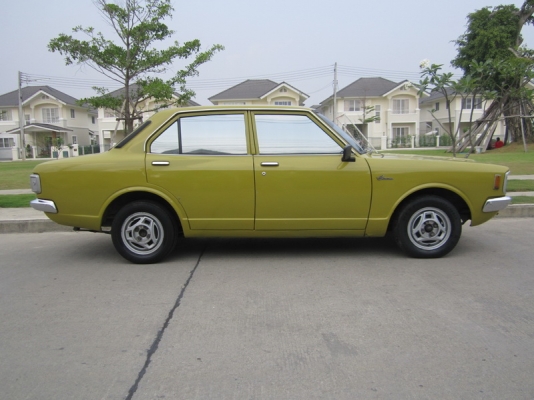 ขายถูก CORONA RT-81 สภาพเดิมๆ ขายถูก CORONA RT-81 สภาพเดิมๆ