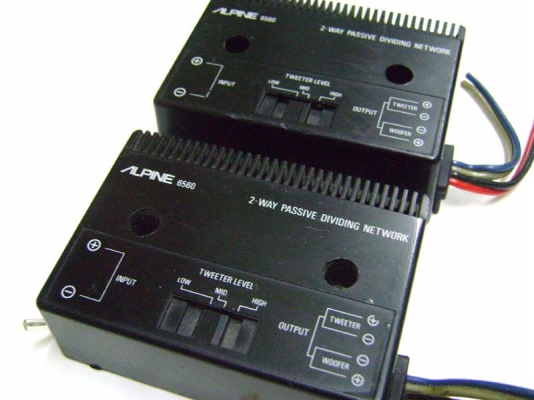 ขาย crossover network ของเครื่องเสียงรถยนต์ 2 คู่ ถูกๆครับ