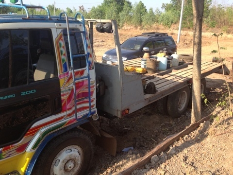 ISUZU ROCKY 165 HP 6D14 รถหางปลาสิบล้อ 2 เพลา ช่วงล่างใหญ่ชุดเฟืองท้ายเพลาโบกี้ของ MITSUBISHI FUSO เครื่องแห้งแรงดี หัวเก๋งแล็ปลายสวย ภายในคอนโซลสวยครบ พวงมาลัยเพาเวอร์ เบรคทริ๊ปฟี้ ช่วงล่างคัชซีสวยไม่มีบวม ยางสภาพดี 70\% พร้อมลากพร้อมบรรทุกได้เลย เอกสารเล