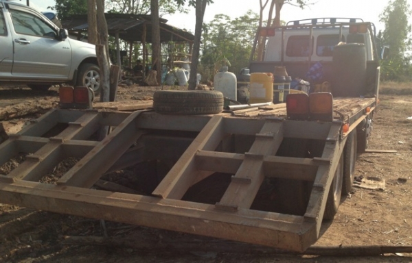 ISUZU ROCKY 165 HP 6D14 รถหางปลาสิบล้อ 2 เพลา ช่วงล่างใหญ่ชุดเฟืองท้ายเพลาโบกี้ของ MITSUBISHI FUSO เครื่องแห้งแรงดี หัวเก๋งแล็ปลายสวย ภายในคอนโซลสวยครบ พวงมาลัยเพาเวอร์ เบรคทริ๊ปฟี้ ช่วงล่างคัชซีสวยไม่มีบวม ยางสภาพดี 70\% พร้อมลากพร้อมบรรทุกได้เลย เอกสารเล