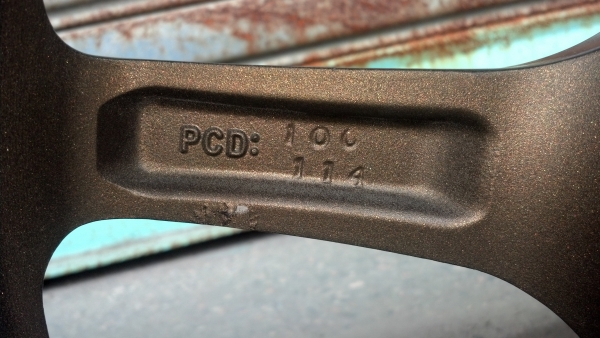 แม็กเจแปน ขอบ17 เบาๆ สีใหม่เนียน ราคา 7900 บาท แม็กเจแปน ขอบ17 เบาๆ สีใหม่เนียน ราคา 7900 บาท