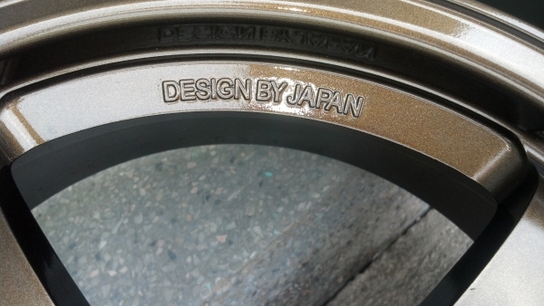 แม็กเจแปน ขอบ17 เบาๆ สีใหม่เนียน ราคา 7900 บาท แม็กเจแปน ขอบ17 เบาๆ สีใหม่เนียน ราคา 7900 บาท