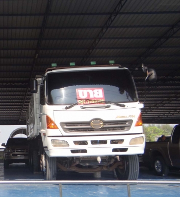 ขาย Hino Mega 320 ม้า ดั้ม กระบะสามมิตร