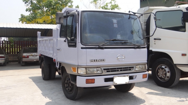 ขาย Hino 6 ล้อดั้ม 165 ม้า