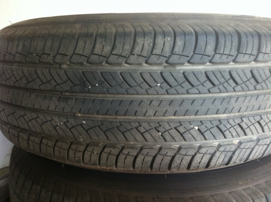 ขายล้อพร้อมยาง ขนาด 245/70R16