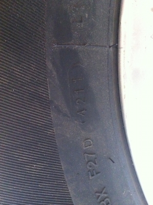 ขายล้อพร้อมยาง ขนาด 245/70R16