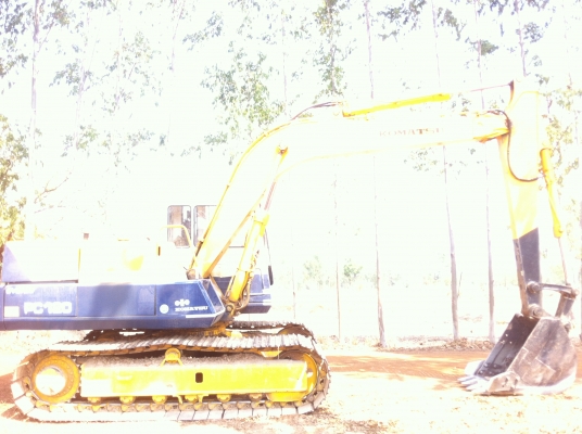 pc120 - 3 เครื่องเดิม ปั้มเดิม  ช่วงล่างเต็ม  สภาพดีมีVDO (ต้องการขายด่วนไม่มีคนดูแลกิจการ) ราคา 620,000  บาท ((ต่อรองได้))